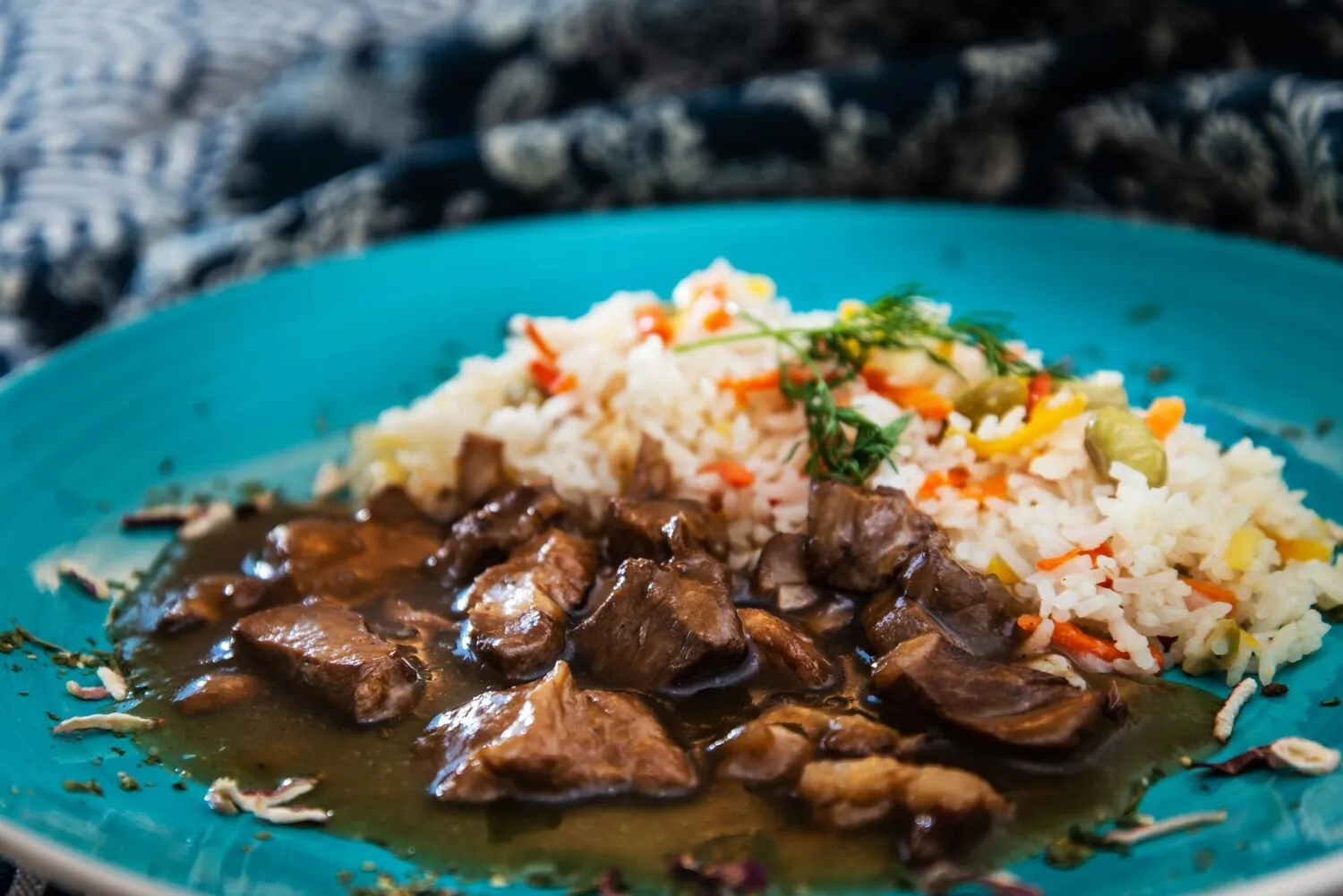 Arroz de Cabidela https://4kym48m6w0dj35od.public.blob.vercel-storage.com/dishes/internal/arroz-de-cabidela-1759361331766.webp