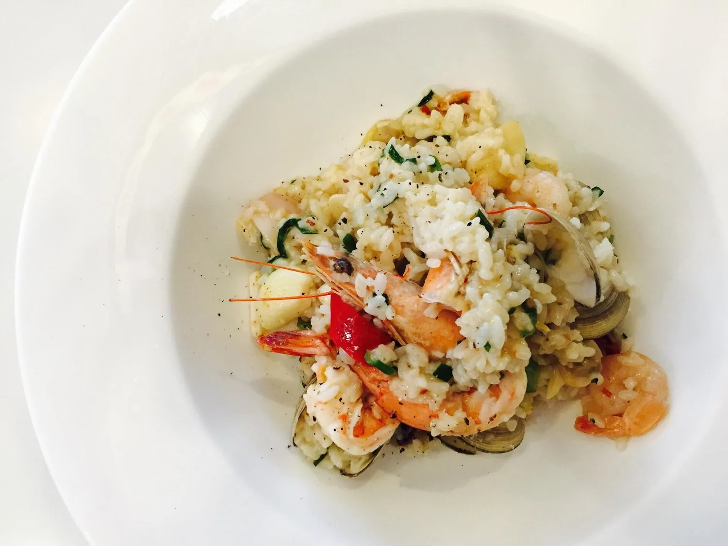 Risotto de Limão Siciliano com Camarões https://4kym48m6w0dj35od.public.blob.vercel-storage.com/dishes/internal/risotto-de-lim-o-siciliano-com-camar-es-1759360736970.webp